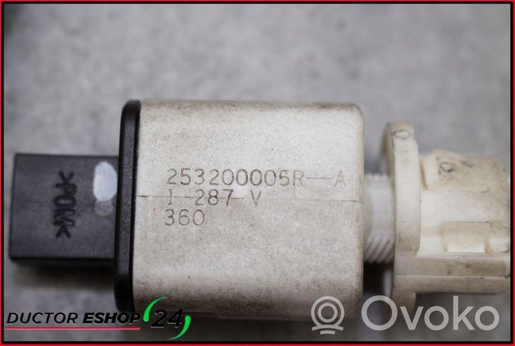 Opel Mokka Interruttore del pedale del freno 253200005R