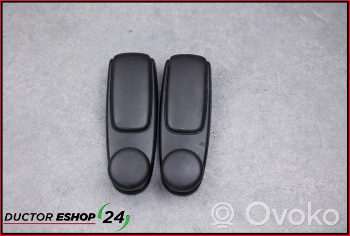 Citroen C4 I Korbka szyby drzwi tylnych 9653797777