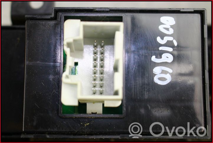 Chevrolet Captiva Multifunctional control switch/knob 