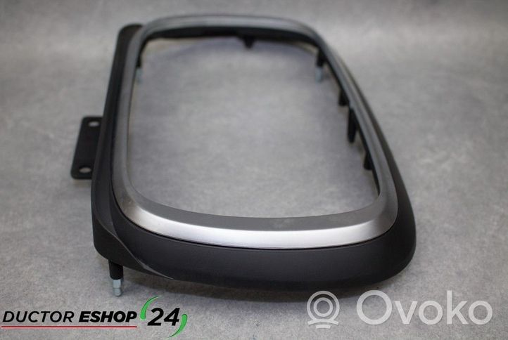 Fiat 500X Rivestimento in plastica cornice della leva del cambio 735577224