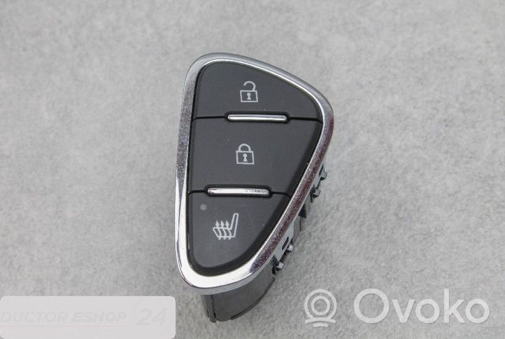 Opel Corsa E Steering wheel buttons/switches 13363827