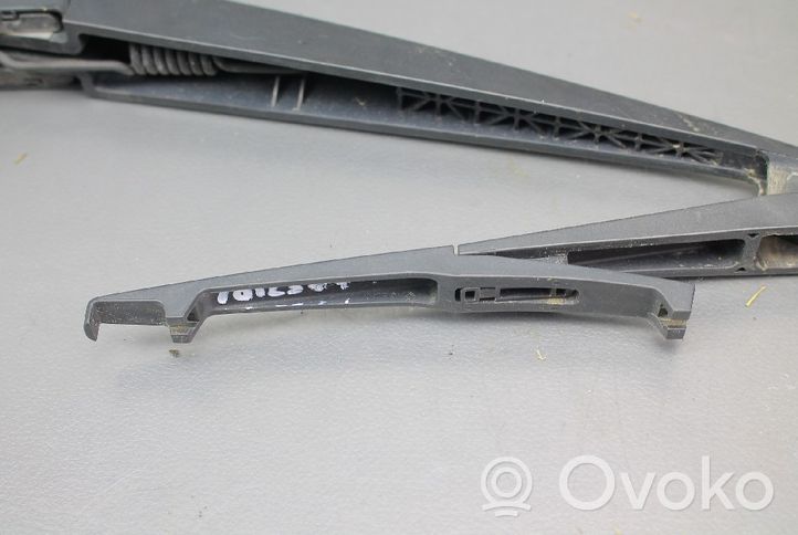 Infiniti EX Rear wiper blade arm 