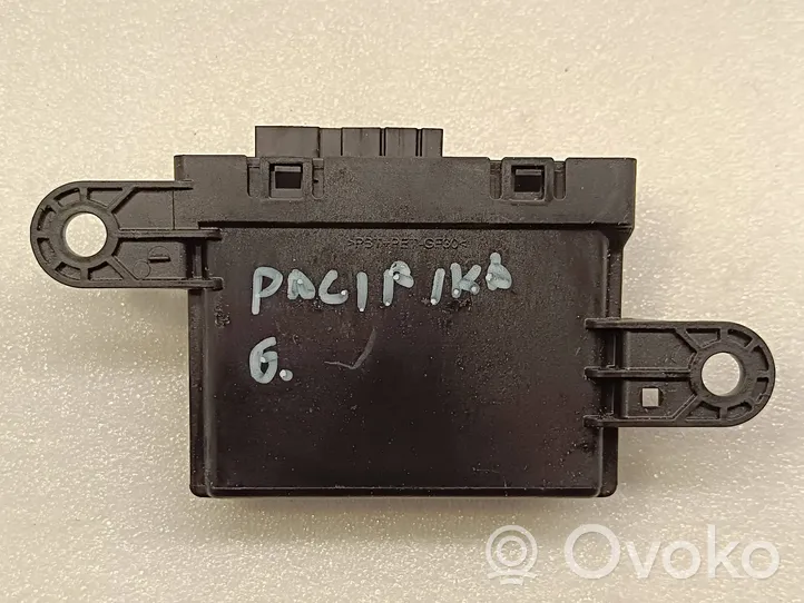 Chrysler Pacifica Centralina/modulo sensori di parcheggio PDC 68193772AI