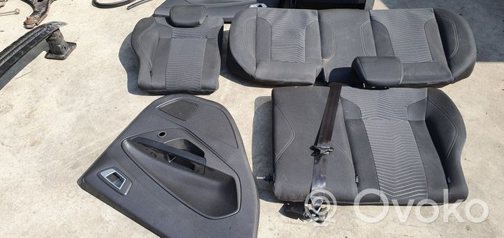 Ford Fiesta Garnitures, kit cartes de siège intérieur avec porte 