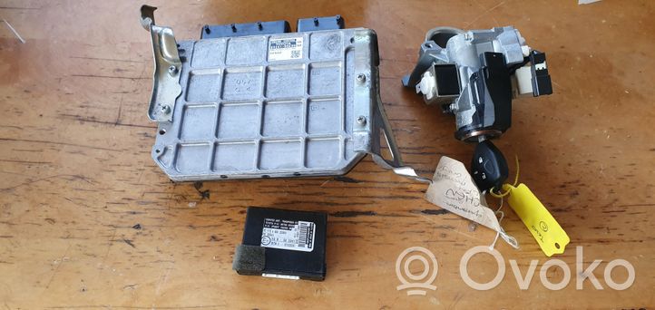 Toyota Avensis T270 Engine control unit/module 