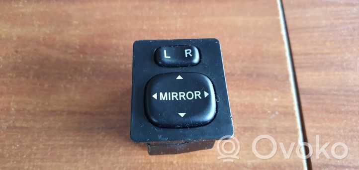 Toyota Verso Wing mirror control module 