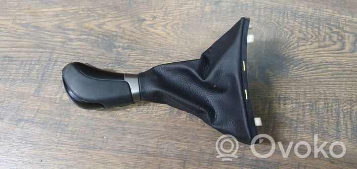 Hyundai ix20 Gear lever shifter trim leather/knob 