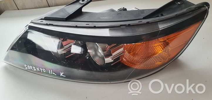 KIA Sorento Headlight/headlamp 