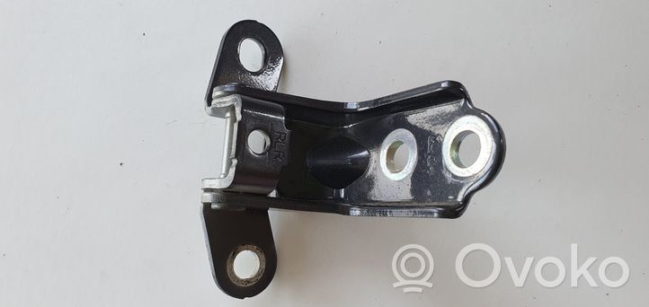 KIA Stonic Rear door lower hinge 