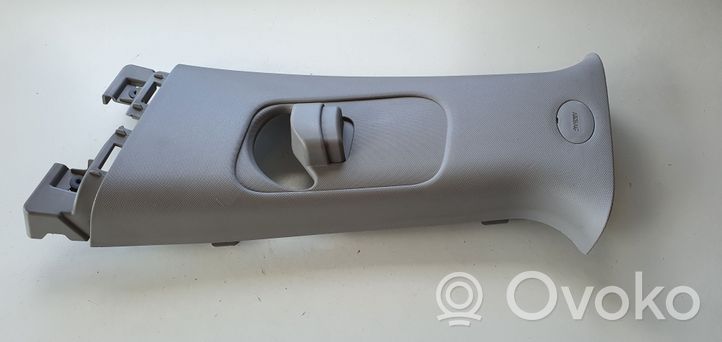 KIA Sportage Seat belt trim 