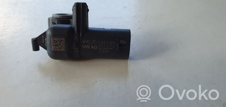 Audi A5 Airbagsensor Crashsensor Drucksensor 