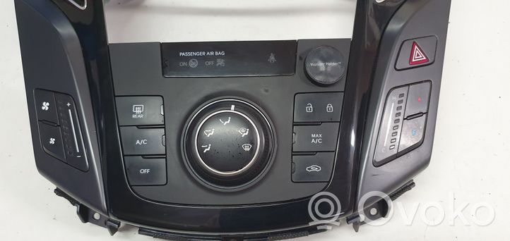 Hyundai i40 Oro kondicionieriaus/ klimato/ pečiuko valdymo blokas (salone) 