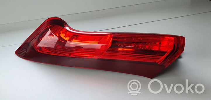 Honda CR-V Lampy tylnej klapy bagażnika 