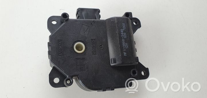 Honda CR-V Ilmastointilaitteen läpän käyttölaite/moottori (A/C) 