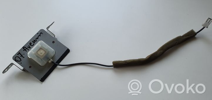 Toyota Avensis T250 Antenna GPS 