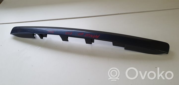 Toyota Avensis T270 Rivestimento portellone 