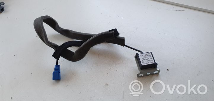 Renault Captur Antena GPS 