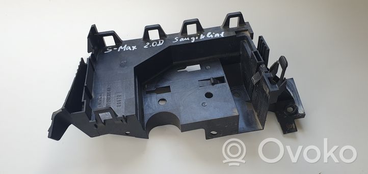 Ford S-MAX Other engine bay part 