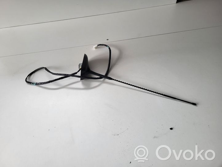 Toyota Verso Radion antenni 