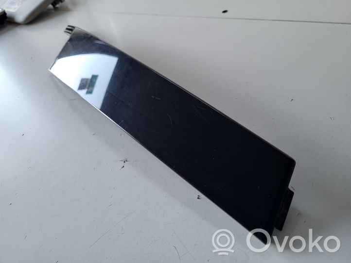 Skoda Octavia Mk3 (5E) Listwa drzwi przednich 