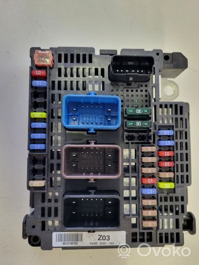 Opel Grandland X Module de fusibles 