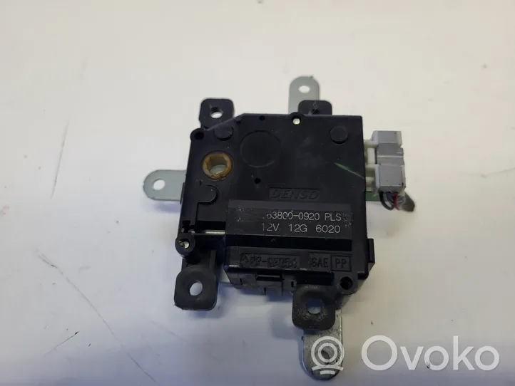 Toyota RAV 4 (XA30) Motor/activador trampilla del aire acondicionado (A/C) 