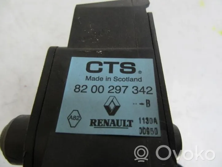 Renault Clio III Capteur d'accélération 8200297342