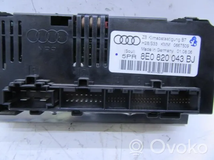 Audi A4 Allroad Ilmastoinnin ohjainlaite/moduuli 8E0820043BJ