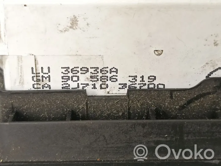 Opel Vectra B Moduł / Sterownik klimatyzacji 90586319
