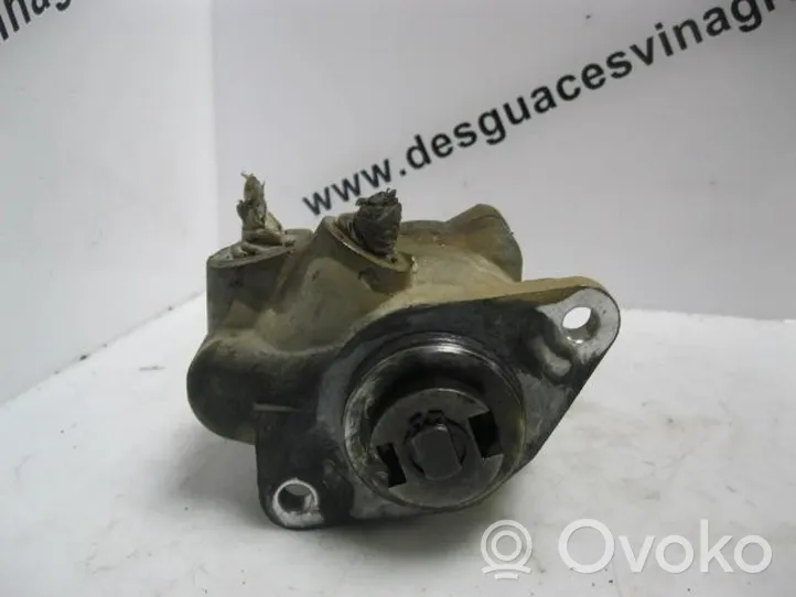 Renault Master II Pompe de direction assistée 7700300535