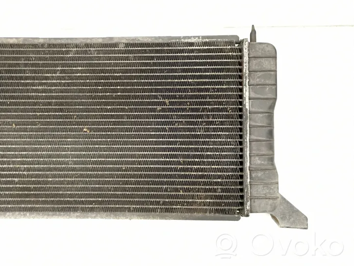 Ford Escort Radiateur de refroidissement 89AB8005FA