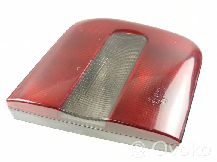 Volvo S70  V70  V70 XC Lampy tylnej klapy bagażnika 9151633