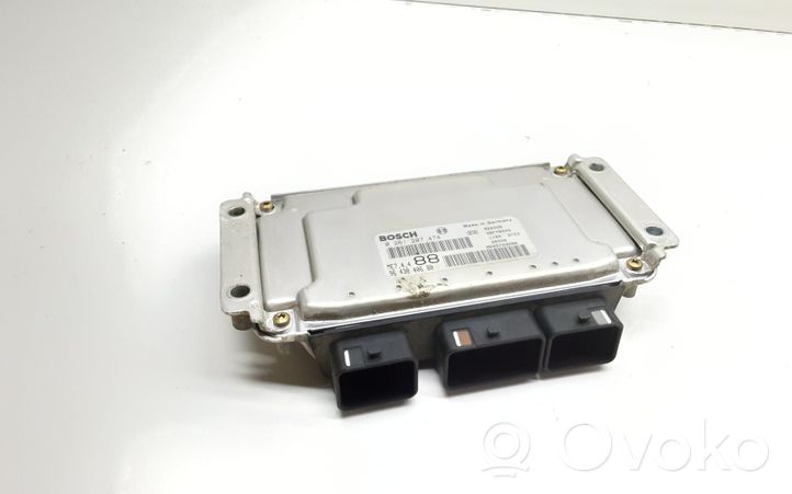 Peugeot 307 Calculateur moteur ECU 0261207474