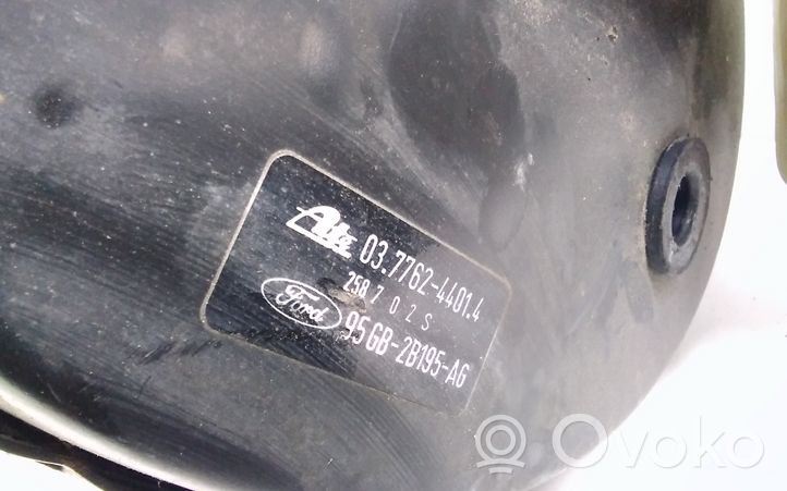 Ford Scorpio Bremžu vakuuma pastiprinātājs 95GB2B195AG