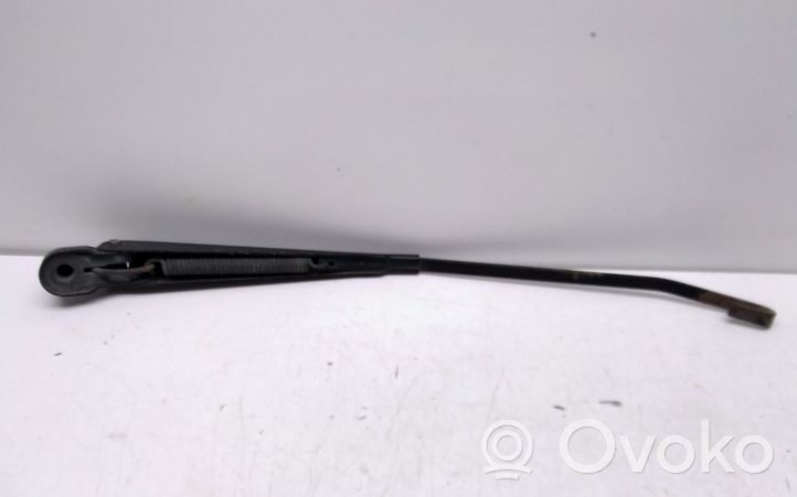 BMW 3 E30 Ramię wycieraczki szyby przedniej / czołowej 