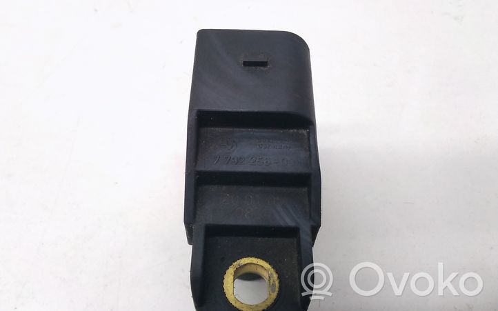 BMW 5 E60 E61 Sensor de velocidad del cigüeñal 7792256