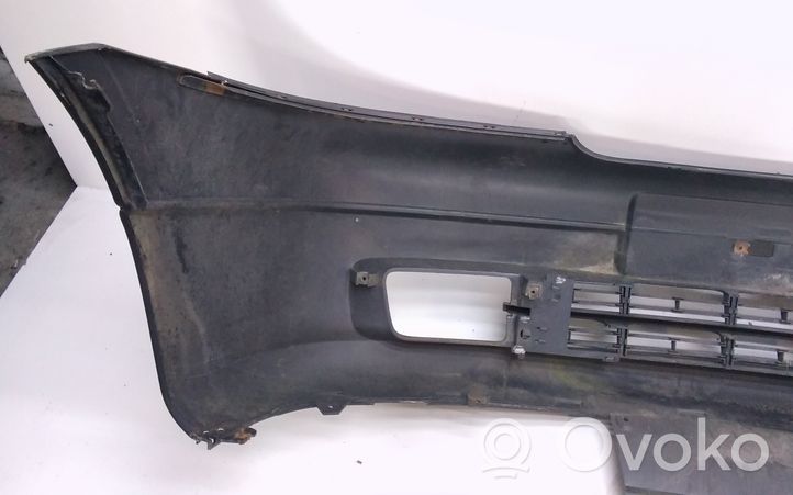 Opel Astra G Zderzak przedni 90559473