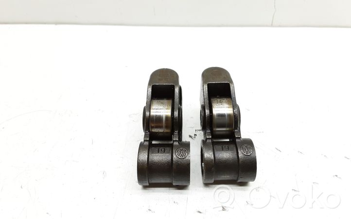 Audi A4 S4 B8 8K Valve rocker arm 