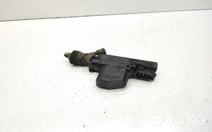 BMW 5 E34 Fuel tank cap lock 1378396