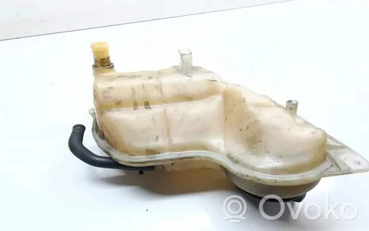 Volkswagen PASSAT B5.5 Vase d'expansion / réservoir de liquide de refroidissement 4B0121403