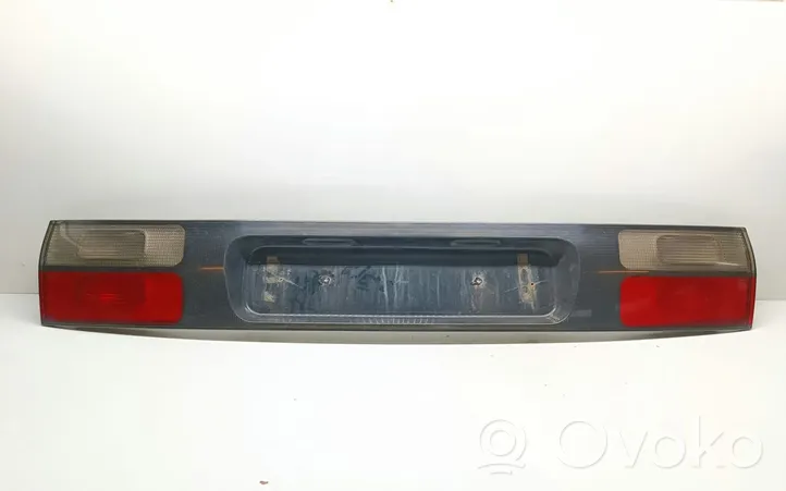 Volkswagen Sharan Listwa światła tylnego/osłona tablicy rejestracyjnej 96VW13A582CA