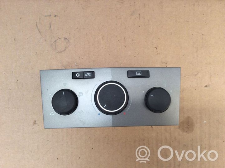 Opel Astra H Climate control unit 13201300