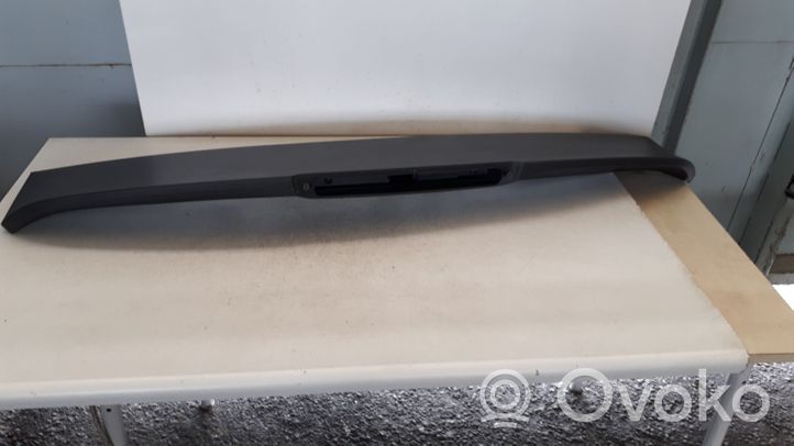 Ford Focus Spoiler tylnej szyby klapy bagażnika 4M51A44210AM