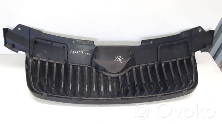 Skoda Praktik (5J8) Grille calandre supérieure de pare-chocs avant 5J0853668