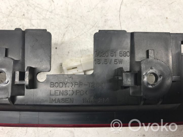 Mazda Demio Papildomas stop žibintas UST33124