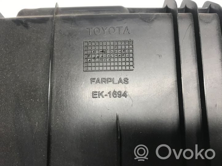 Toyota Yaris Protection de seuil de coffre 583870D090