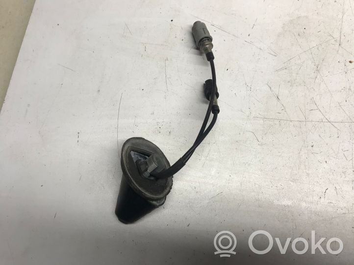 Nissan Primera Antena radiowa 28216AV700