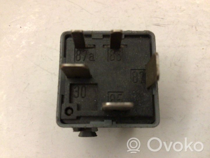 BMW 3 E36 ABS relay 1393403