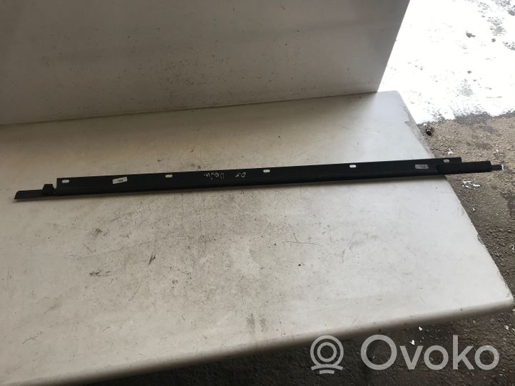 Audi A4 S4 B6 8E 8H Rivestimento modanatura del vetro della portiera anteriore 8E0853284B