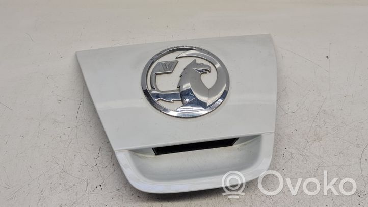 Opel Astra J Apdaila galinio dangčio 00321228041